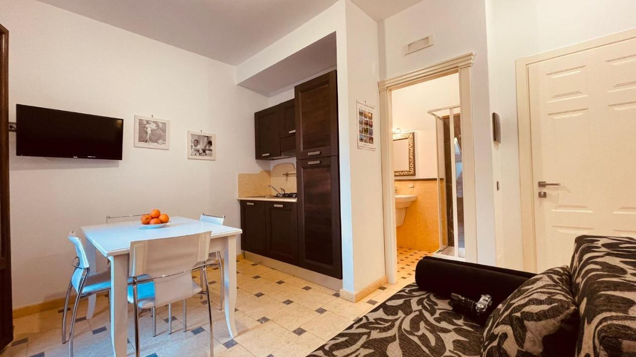 Il Bastione-Cefalu Holiday Apartments מראה חיצוני תמונה